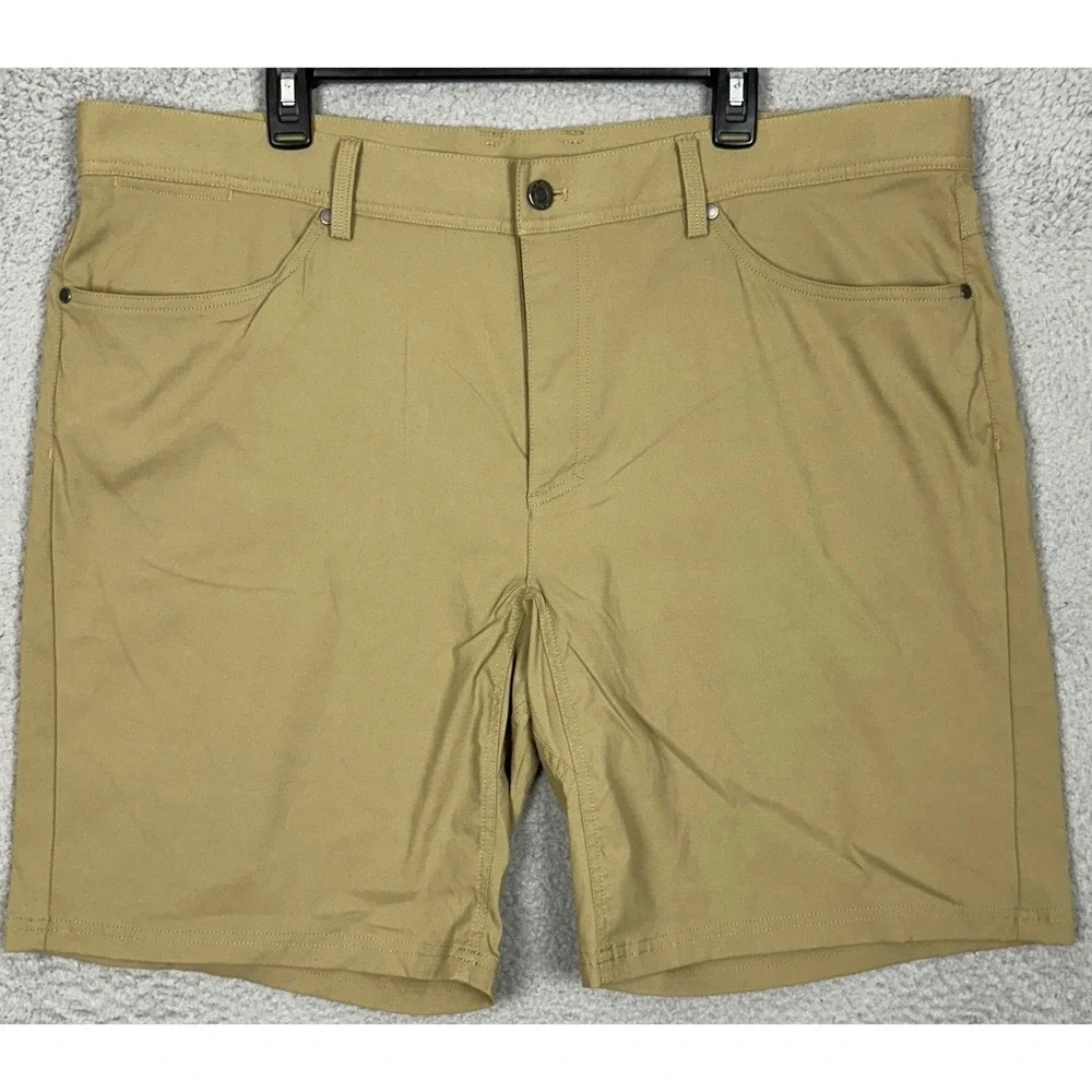 L.L. Bean Vista Camp Shorts Mens 42 Tan Hiking Trail Outdoor Stretch Flat Front